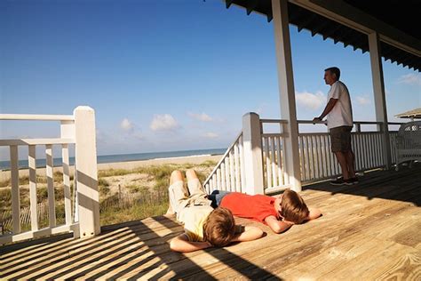 family beach nudists|8 Florida nudist resorts for a budget nakation .